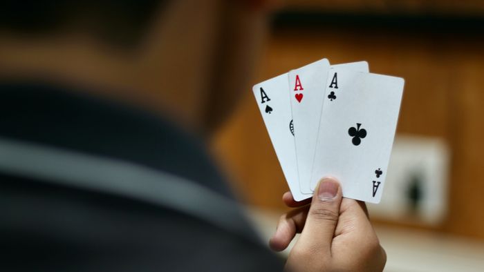 Why do people like to play the teen patti game?